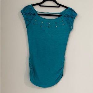 No Boundaries Women’s Short Sleeve Top